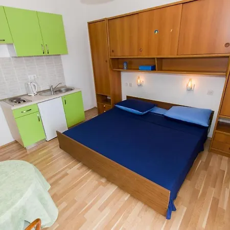 Brtade- A2 - #73643 Apartment Brela